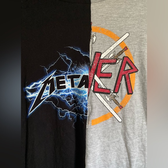⚡️ NWT Women’s Metallica/Slayer split graphic tee - Picture 2 of 4
